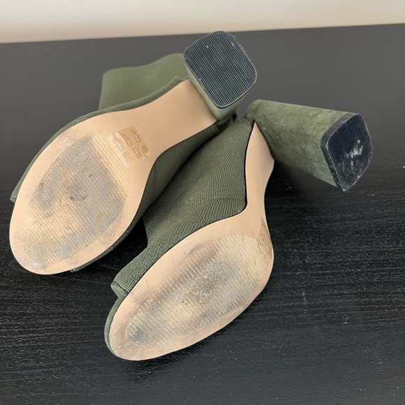 Aldo’s Olive Green heels - Picture 6 of 6